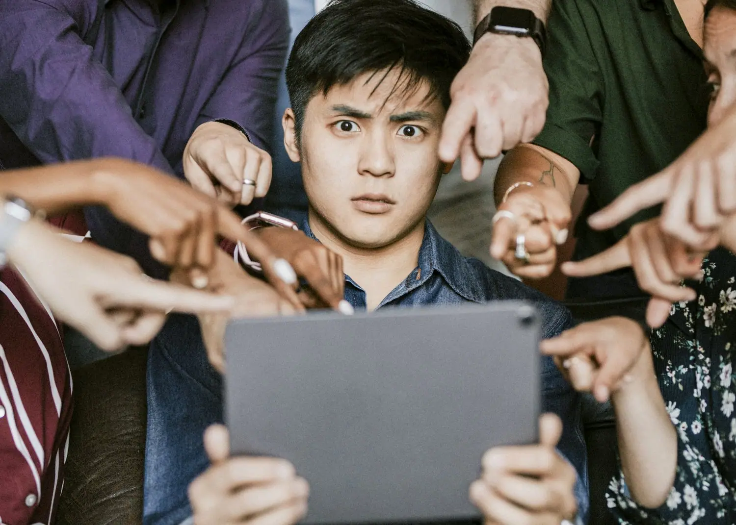 Wspieranie rozwoju emocjonalnego dzieci w erze social mediów